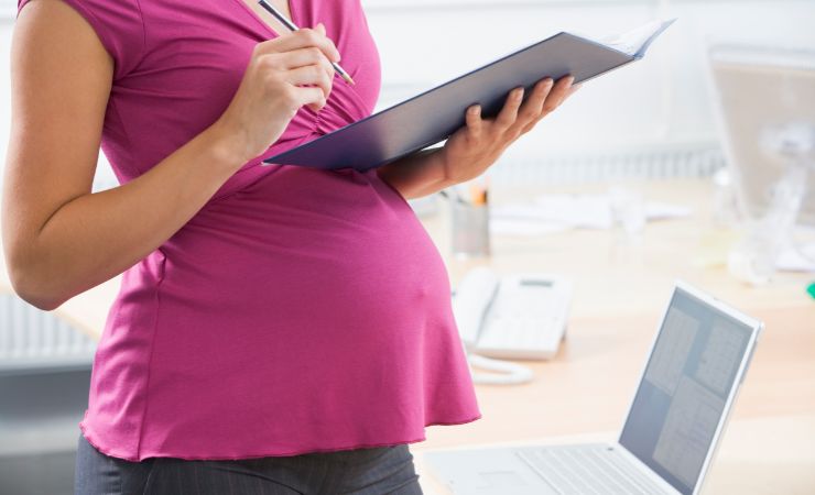 Santa Clarita Pregnancy Discrimination Lawyer